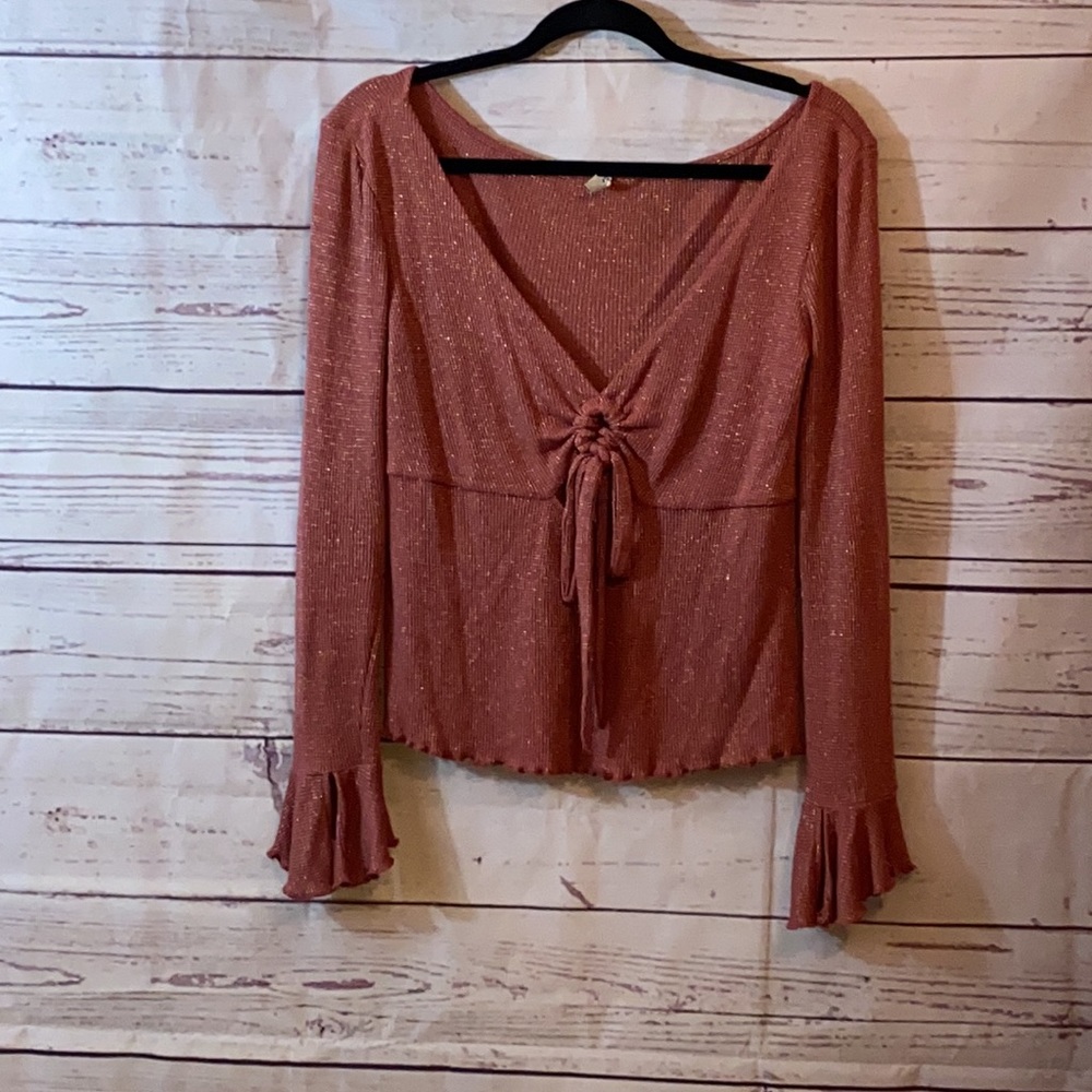 Free People shimmery gold flecked top. M-EUC
